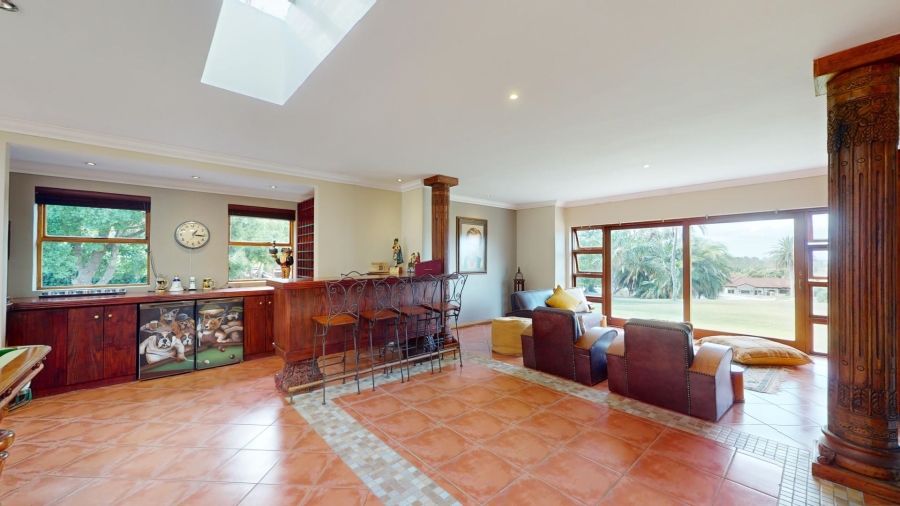 6 Bedroom Property for Sale in Walmer Heights Eastern Cape